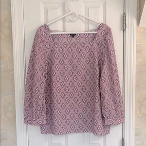 Ann Taylor Cotton Lavender Print  Boxy Blouse with 3/4 Sleeves and Relaxed Fit.